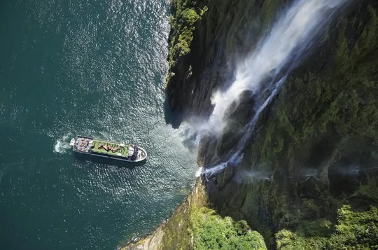 Milford Sound Cruise - RealNZ