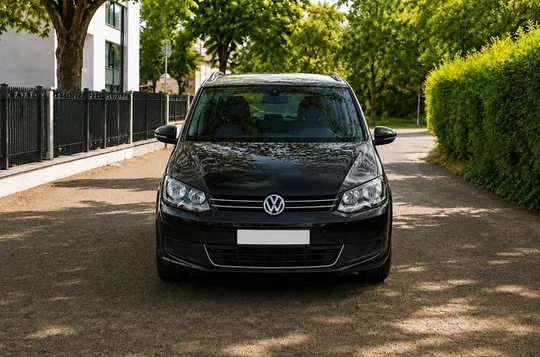 Frankfurt: Private Transfer to/from Airport and City