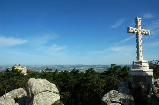 Tour group Sintra : Pena Palace, Regaleira, Roca Cape, Cascais