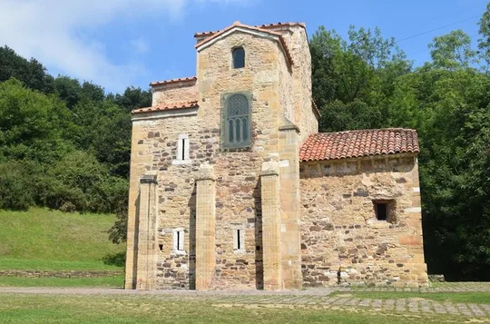 Discover Oviedo - Medieval Charm, Cathedral & Cider Traditions