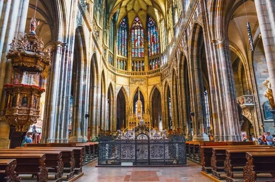 Skip the line: Prague Castle Interiors Tour with Local Guide