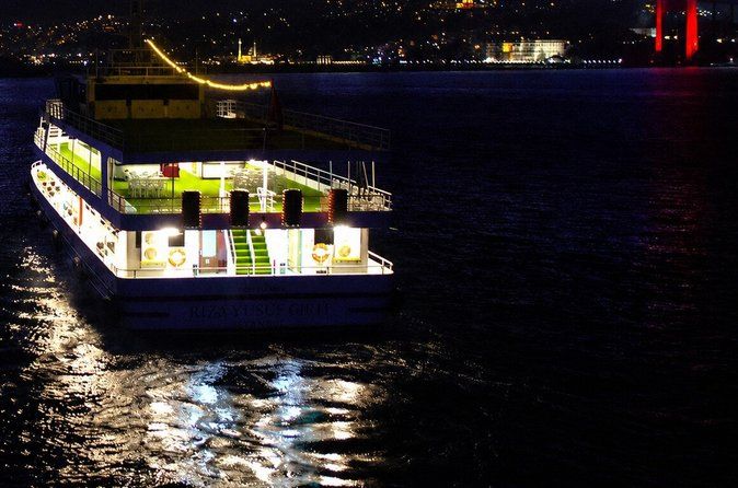 İstanbul Bosphorus Dinner Night in Cruise