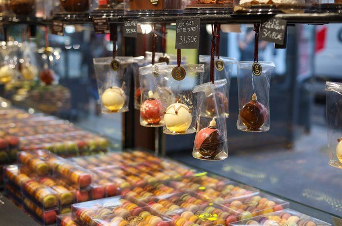 Paris Christmas Gourmet Food Small Group Walking Tour