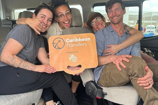 Airport Shuttle to Cancun and Hotel Zone
