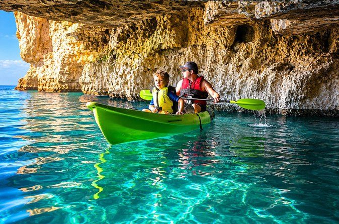 KAYAK & SNORKEL ADVENTURE - Sea Caves & Wild Coast Exploring