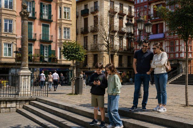 Bilbao Scavenger Hunt & Highlights Self-Guided Walking Tour
