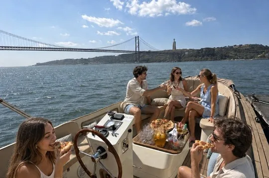 Lisbon Premium Cozy Boat with Pizza & Open Bar
