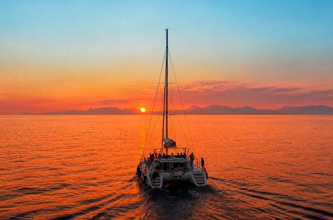 3-Hours Sunset Catamaran Cruise with Dinner all Inclusive