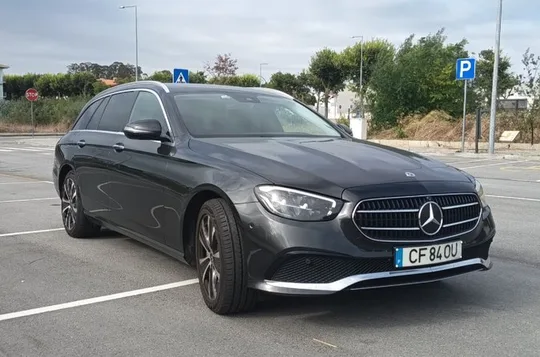 Private Transfer from Porto airport to Porto city, or Porto city to airport
