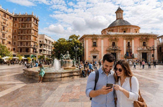 Valencia Scavenger Hunt & Highlights Self-Guided Walking Tour