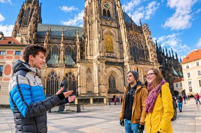 Private Walking Tour: From Charles Bridge to Prague Castle