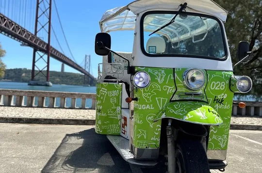Private Lisbon Tuk Tuk Tour | Customizable Historic Highlights