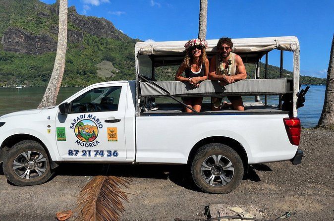 Moorea 4WD Safari from Tahiti (Pickup at Moorea Ferry Terminal)