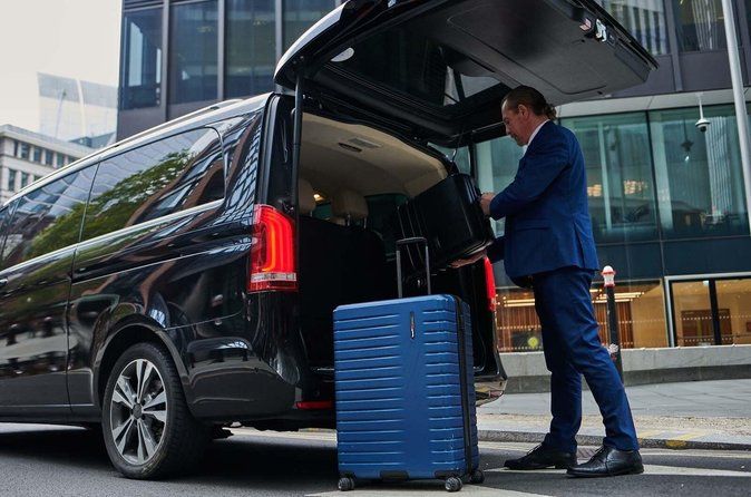 Heathrow Airport To Central London Meet & Greet Private Transfer