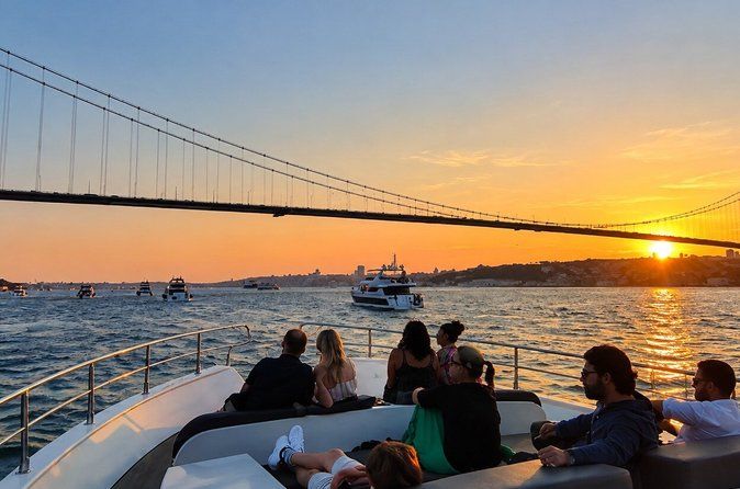 Istanbul Bosphorus Sunset Yacht Cruise with Snacks & Live Guide