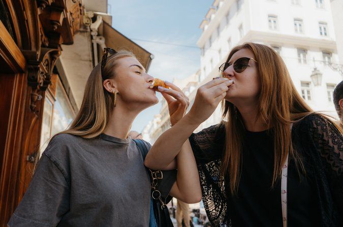 Visite gastronomique et circuit en tuk-tuk en petit groupe à Lisbonne avec dégustations