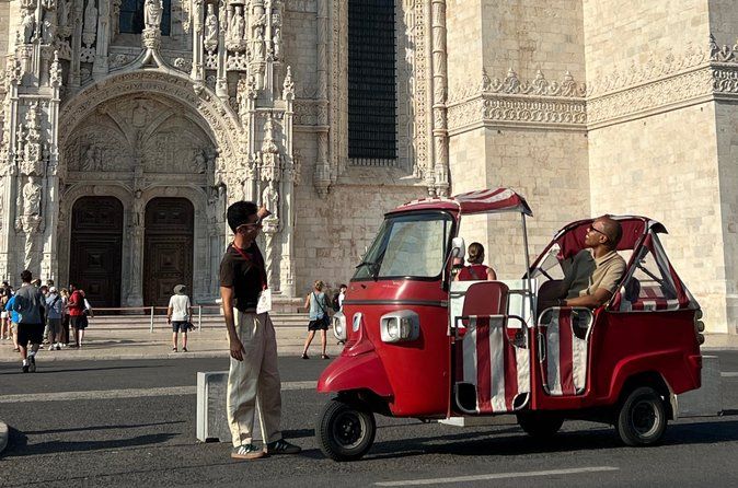 2h or 4h Lisbon Private Historical Tour by Tuk Tuk