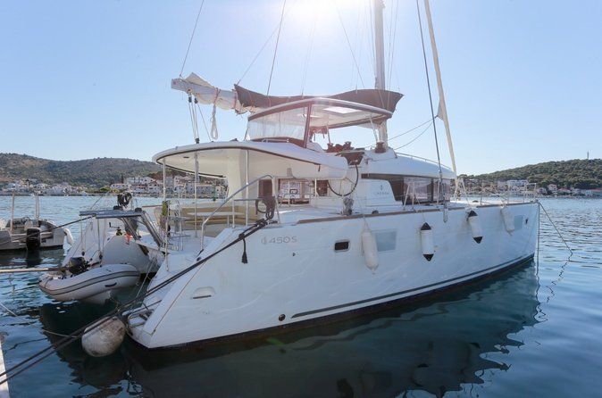 Private Catamaran Tour Magdalene Archipelago - Porto Rafael Palau