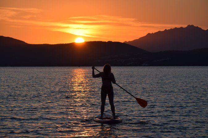 Golfo Aranci : Stand up paddle-Dawn among the dolphins