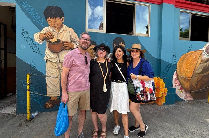 One Day Trip of Mezcal Tlayudas and Textiles