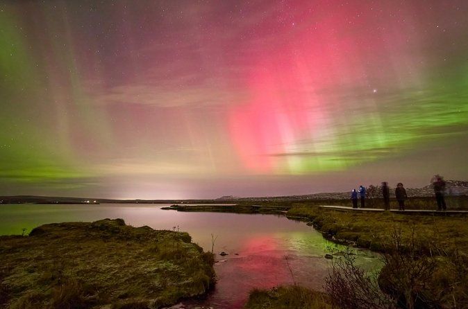 Noorderlicht middernachtavontuur in kleine groep vanuit Reykjavík