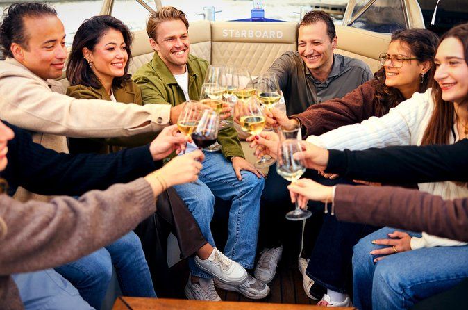 Amsterdam: Canal Booze Cruise with Unlimited Drinks Option
