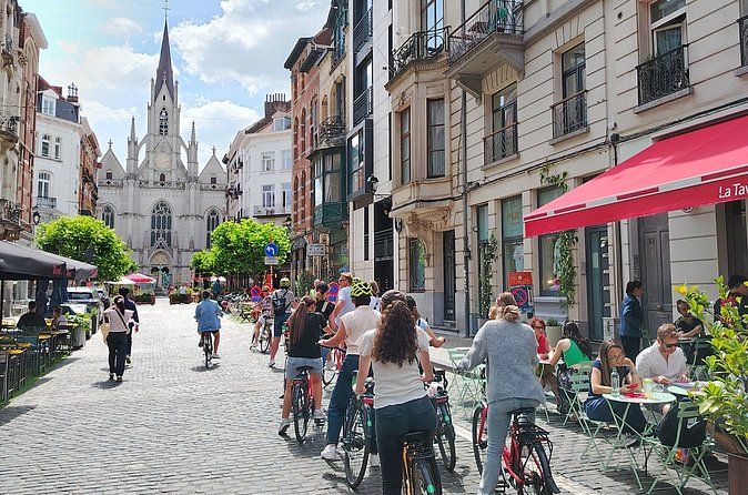 Discover Brussels by bike: Highlights & Hidden Gems Tour