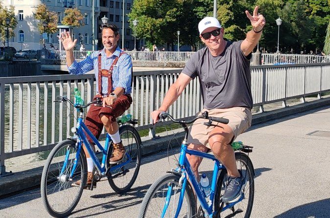 Munich: Private Bike Tour: Flexible Start & Beer Garden Visit