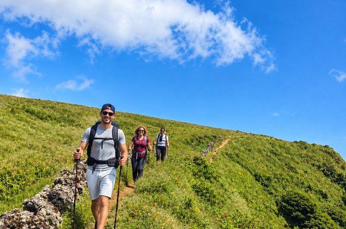 Hiking Trail Rocha Do Chambre | Terceira Island