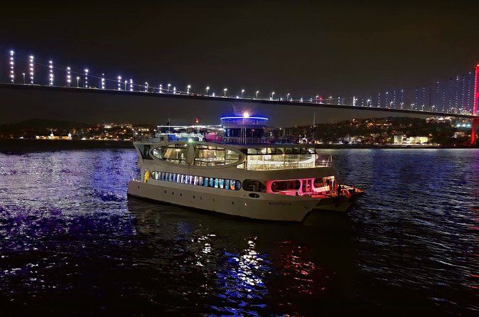Istanbul Bosphorus Dinner Cruise: Live Folk Dance & DJ Experience