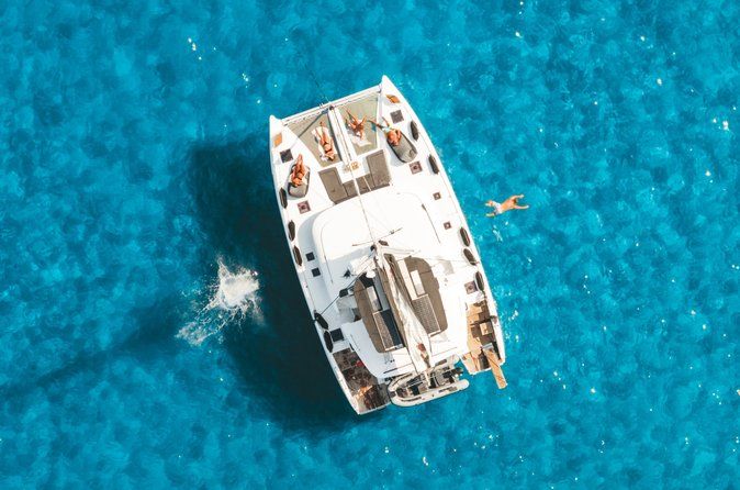 Athens Private Half day Catamaran cruise with meal & drinks