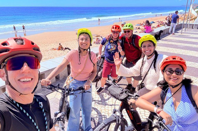Algarve: Lagos sightseeing guided tour with E-bikes