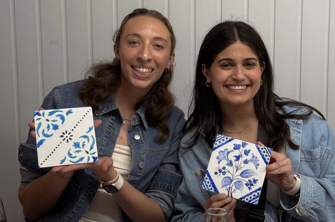 Porto: Tile Painting Workshop with Porto Wine (Sé do Porto)