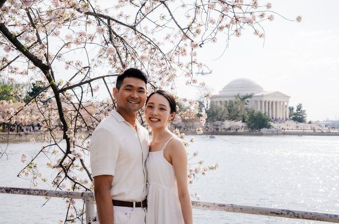 Private Vacation Photoshoot with Photographer in Washington DC