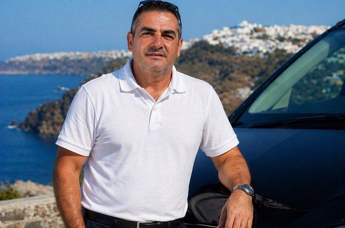 Private Transfer in Santorini - Airport,Hotel & Town Pickups