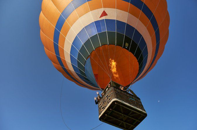 Semi-private tour: Hot Air Balloon Flight & Pottery Master Made
