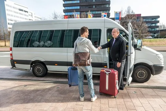 Athens Airport Arrival Transfer to Hotels or Addresses in Athens