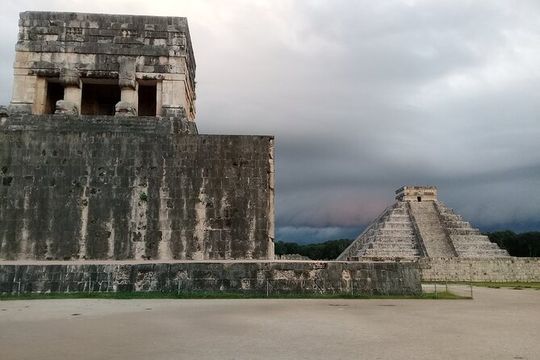 Chichen Itza Private on Luxury SUV