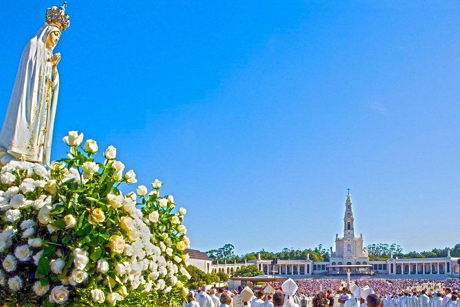 Private day tour Fatima Batalha Nazare Obidos from Lisbon
