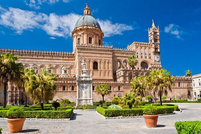 Palermo Scavenger Hunt & Highlights Self-Guided Walking Tour