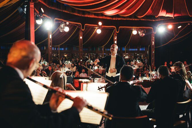 Strauss Dinner Show