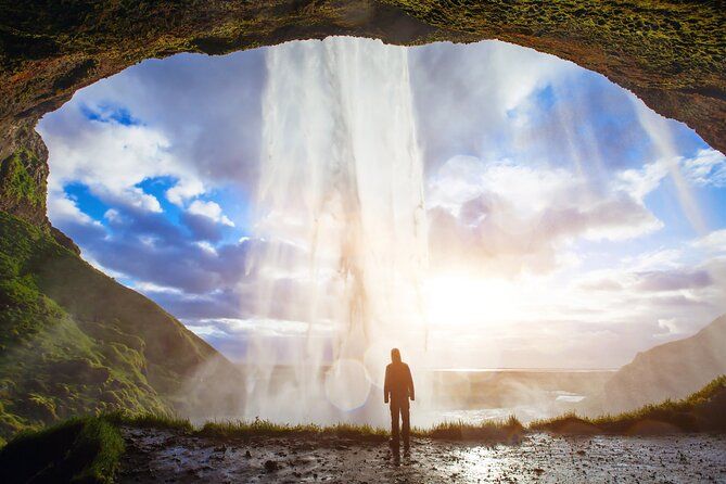 Exclusive Icelandic Adventure: Golden Circle and South Coast