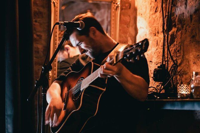 Wednesday Night Live Music and Cocktails Ticket in Kontakt Bar