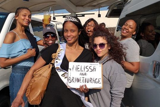 Private transfer for 5 hours (go dinner,cenotes, shopping and more)