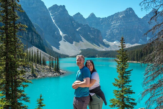 Lake Louise and Moraine Lake Small Group Day Tour with Lunch