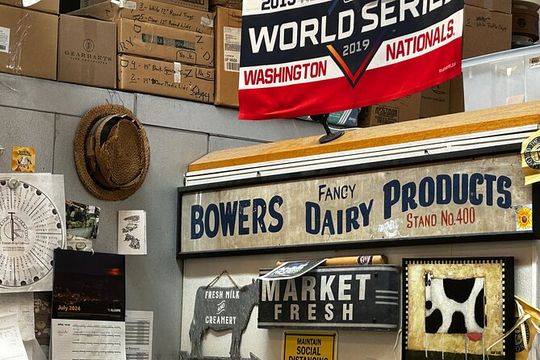 Eastern Public Market Food Tour with 5 Tastings plus Dessert