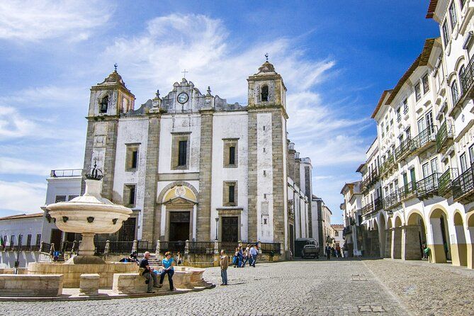 Evora Private Personalized Experience from Lisbon