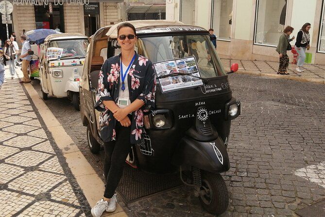 Private Guided Tuktuk Tour in Lisbon