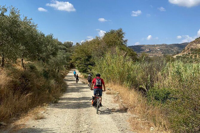 Discover the unknown side of Crete by E-Bike