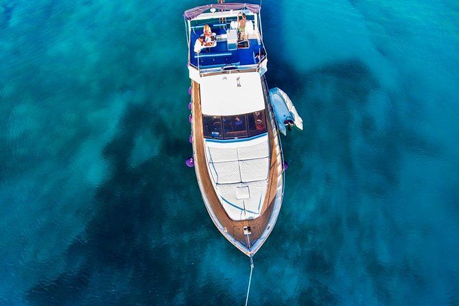 Private Half Day Yacht Cruise from Athens to Fleves Islet
